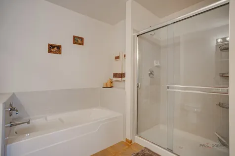 1270 Oriole Court Round Lake IL 60073