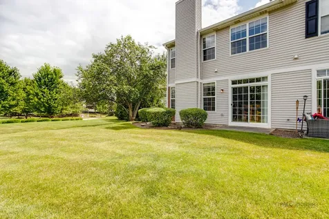 1270 Oriole Court Round Lake IL 60073