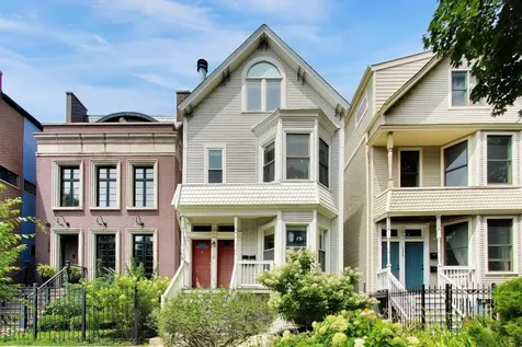 1528 West Wellington Avenue Chicago IL 60657