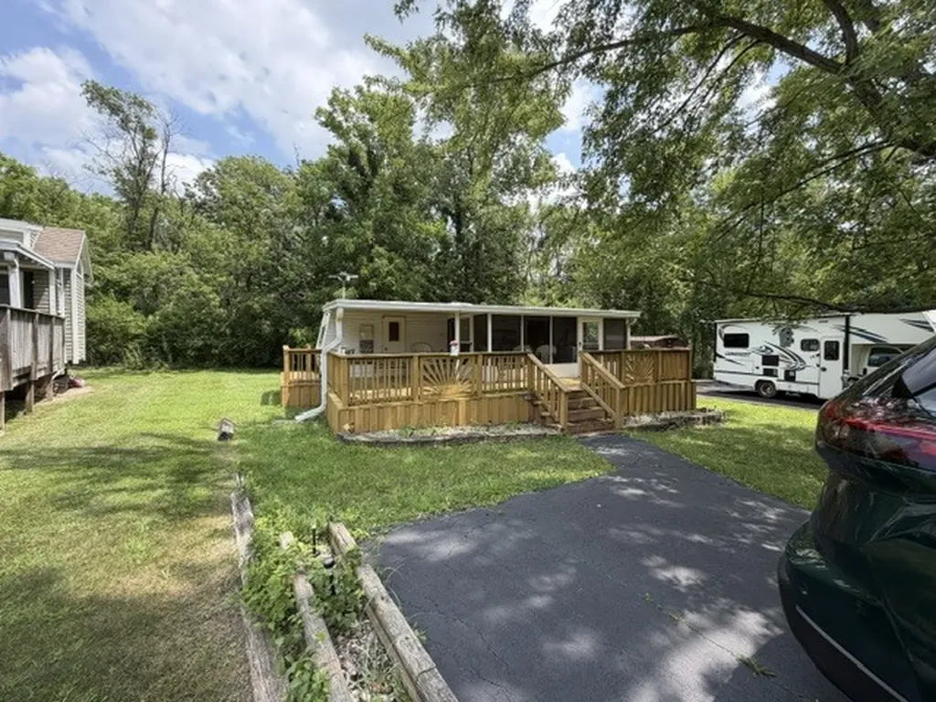 2795 East 28th Lot 1438 Road Seneca IL 61360