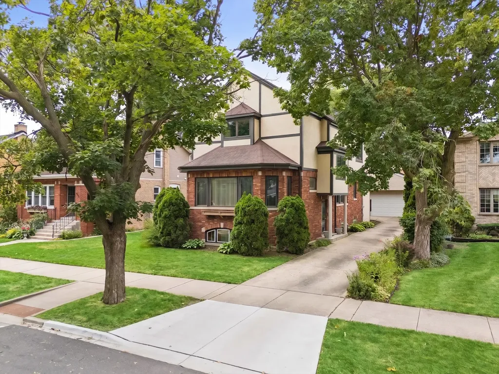 7349 West Ibsen Street Chicago IL 60631