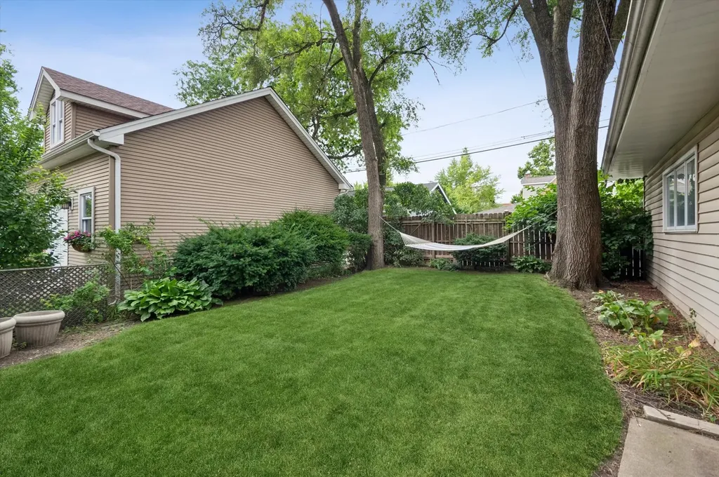 7349 West Ibsen Street Chicago IL 60631