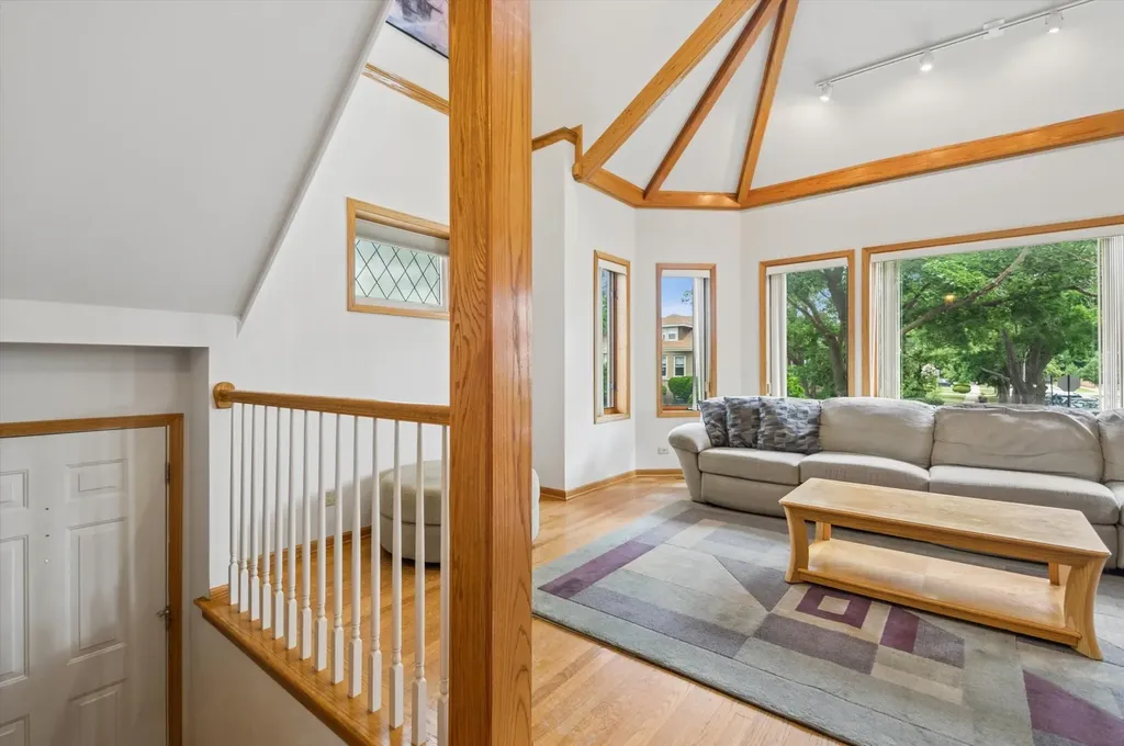 7349 West Ibsen Street Chicago IL 60631