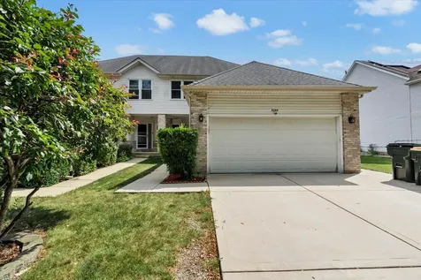 2153 Laurel Avenue Hanover Park IL 60133