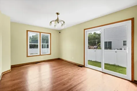 2153 Laurel Avenue Hanover Park IL 60133