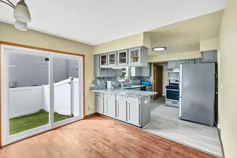 2153 Laurel Avenue Hanover Park IL 60133