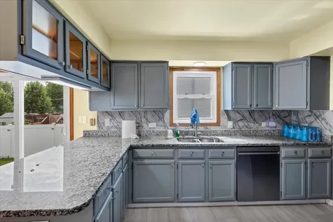 2153 Laurel Avenue Hanover Park IL 60133