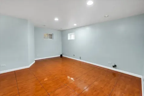 2153 Laurel Avenue Hanover Park IL 60133
