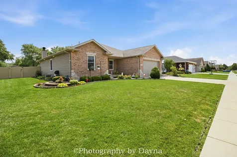 1324 Eagle Bluff Drive Bourbonnais IL 60914