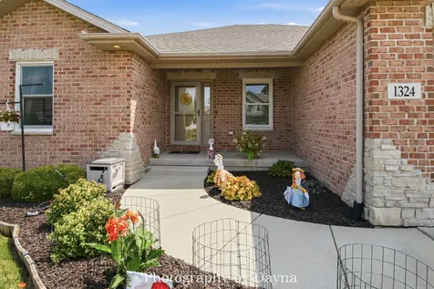 1324 Eagle Bluff Drive Bourbonnais IL 60914