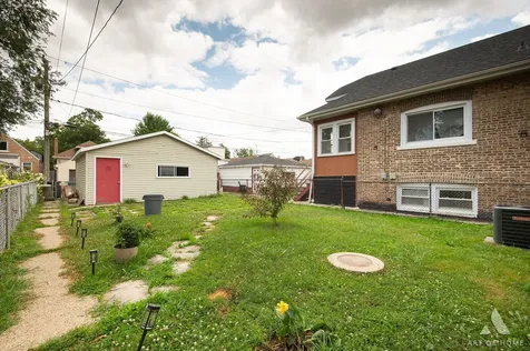 3805 Euclid Avenue Berwyn IL 60402