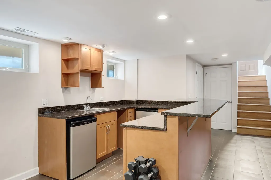 8013 West Irving Park Road Chicago IL 60634