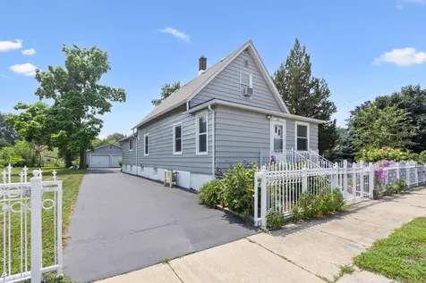 814 Meeker Avenue Joliet IL 60432