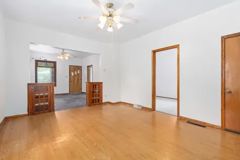 814 Meeker Avenue Joliet IL 60432