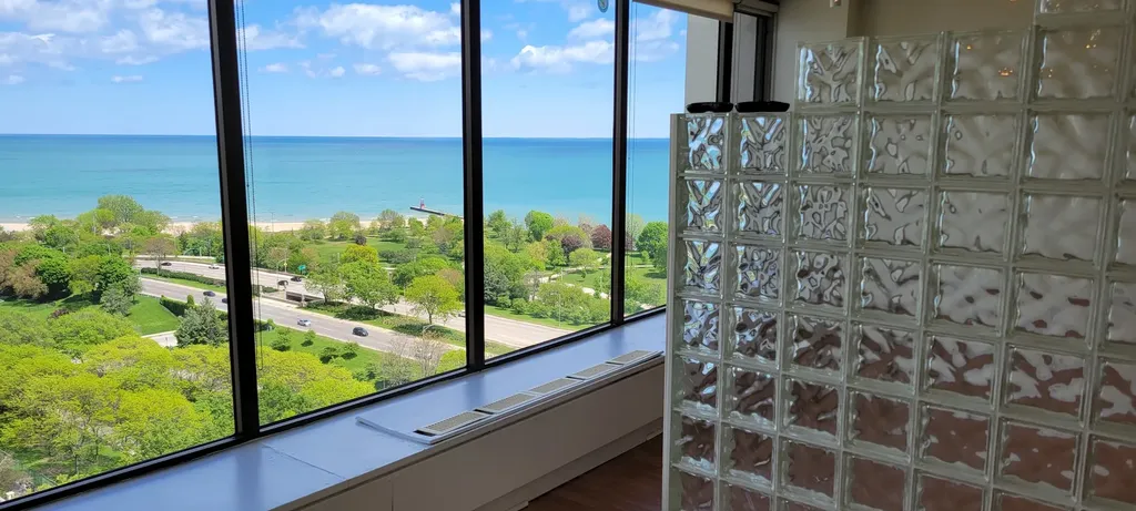 5455 North Sheridan Road Chicago IL 60640