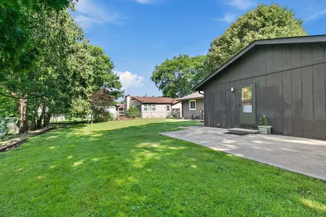 85 Sherbon Lane Crystal Lake IL 60014
