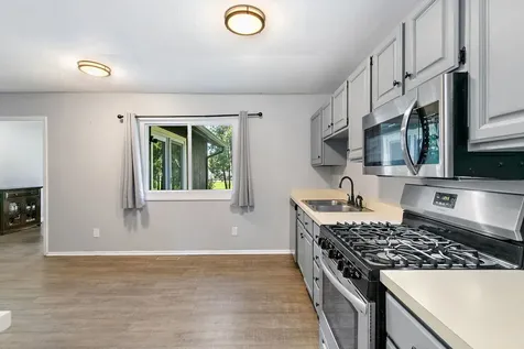 85 Sherbon Lane Crystal Lake IL 60014