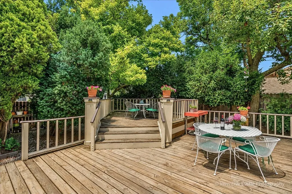 143 Woodstock Avenue Clarendon Hills IL 60514