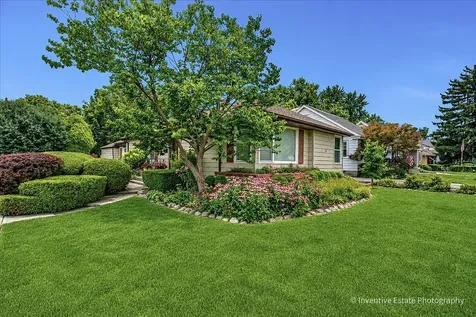 143 Woodstock Avenue Clarendon Hills IL 60514