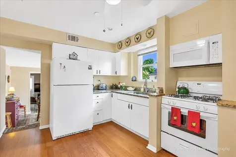 143 Woodstock Avenue Clarendon Hills IL 60514