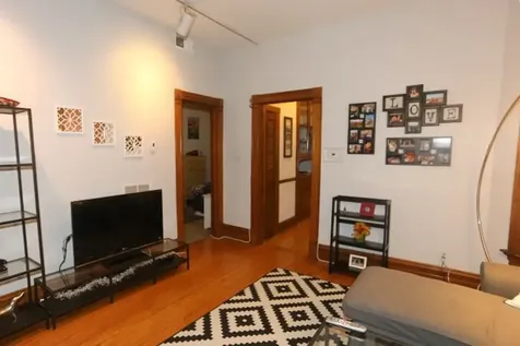 2661 North Burling Street Chicago IL 60614