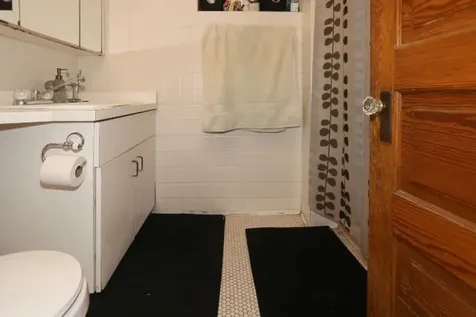 2661 North Burling Street Chicago IL 60614