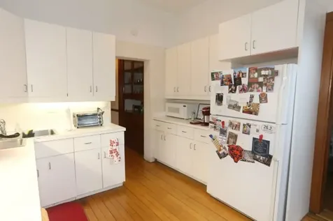 2661 North Burling Street Chicago IL 60614