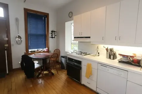 2661 North Burling Street Chicago IL 60614