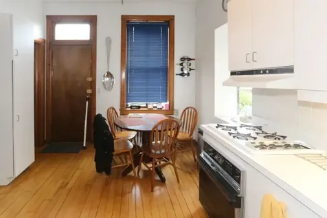 2661 North Burling Street Chicago IL 60614