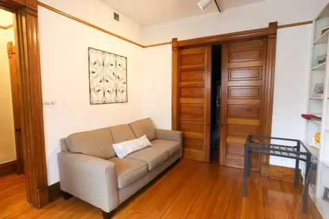 2661 North Burling Street Chicago IL 60614