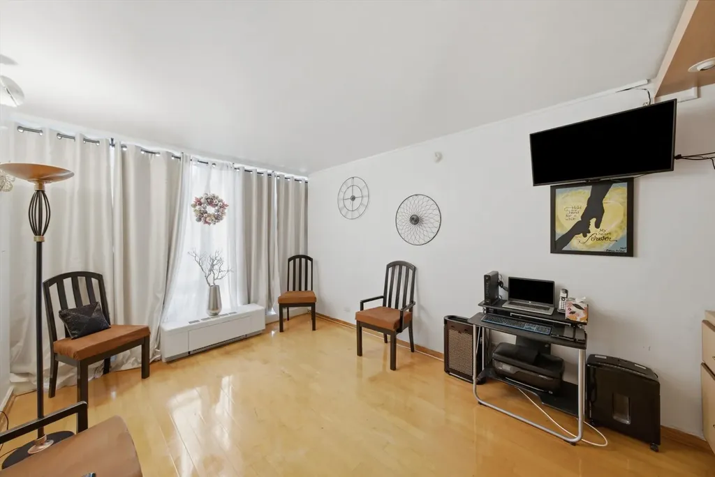 601 East 32nd Street Chicago IL 60616