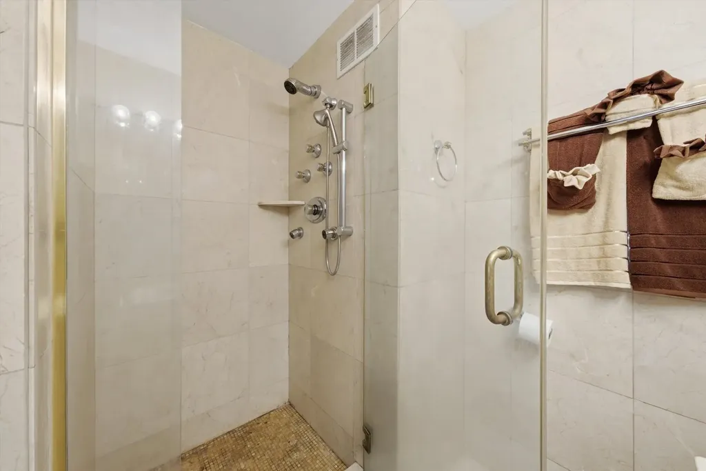 601 East 32nd Street Chicago IL 60616
