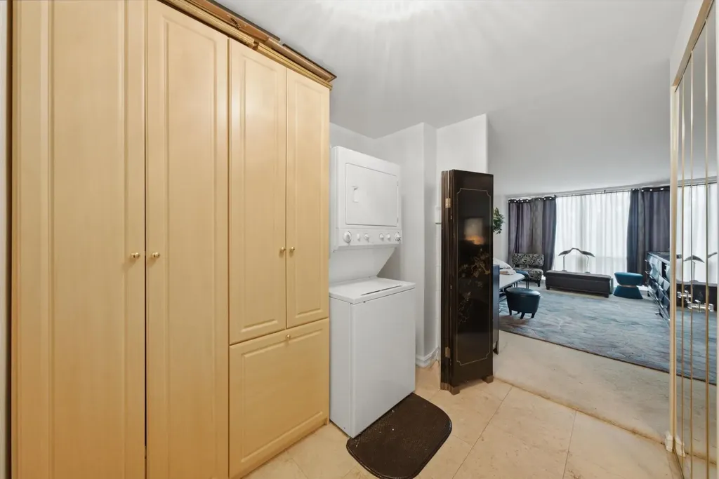 601 East 32nd Street Chicago IL 60616