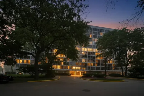 601 East 32nd Street Chicago IL 60616