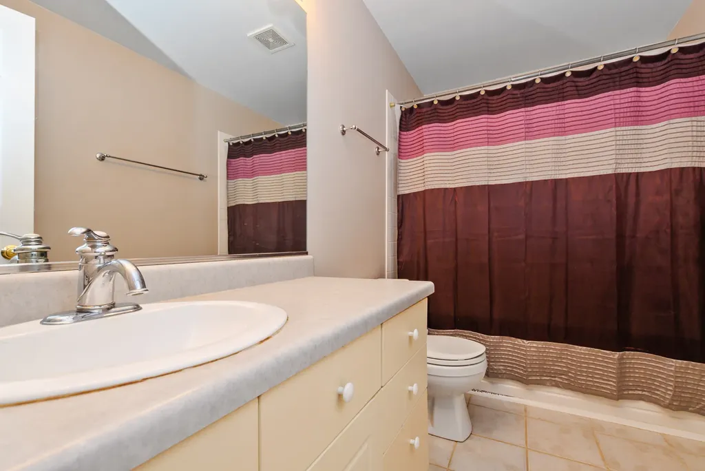 4234 North Kolmar Avenue Chicago IL 60641
