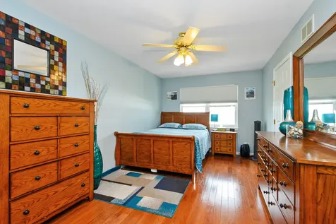 4234 North Kolmar Avenue Chicago IL 60641