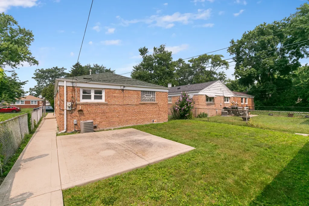 12717 South Morgan Street Chicago IL 60643