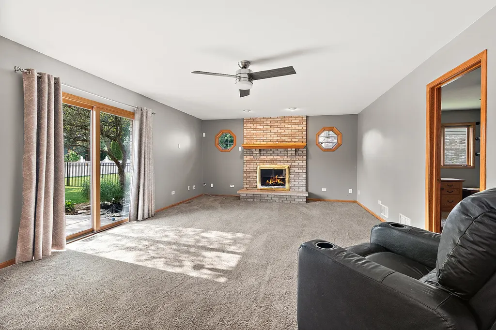 1028 Kylemore Court Lockport IL 60441