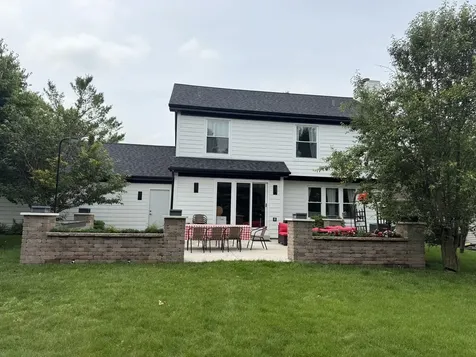 1127 Yorkshire Drive N Sycamore IL 60178