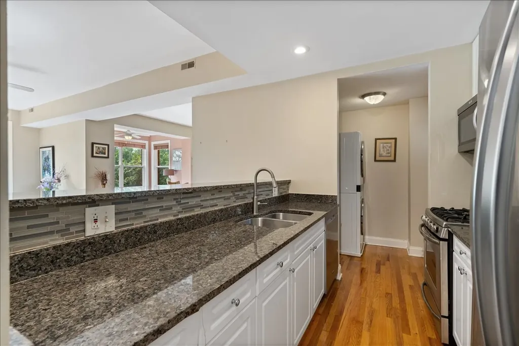 7510 North Greenview Avenue Chicago IL 60626