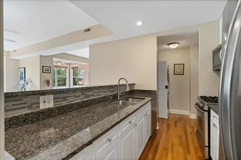 7510 North Greenview Avenue Chicago IL 60626