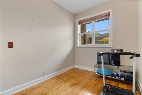 7510 North Greenview Avenue Chicago IL 60626