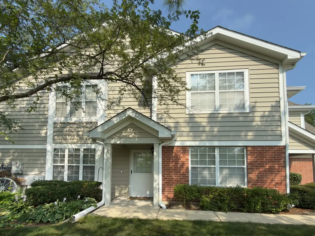 322 Winfield Court Schaumburg IL 60194