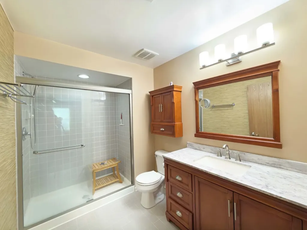 322 Winfield Court Schaumburg IL 60194