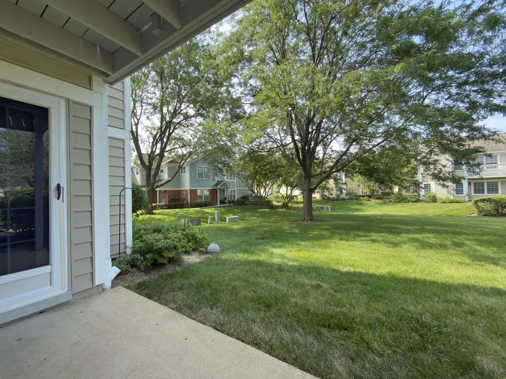 322 Winfield Court Schaumburg IL 60194