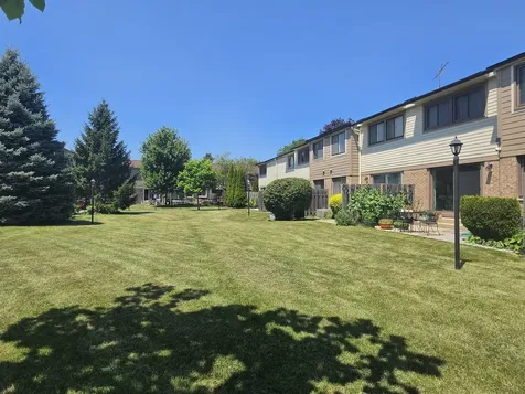 703 Mallard Lane Deerfield IL 60015