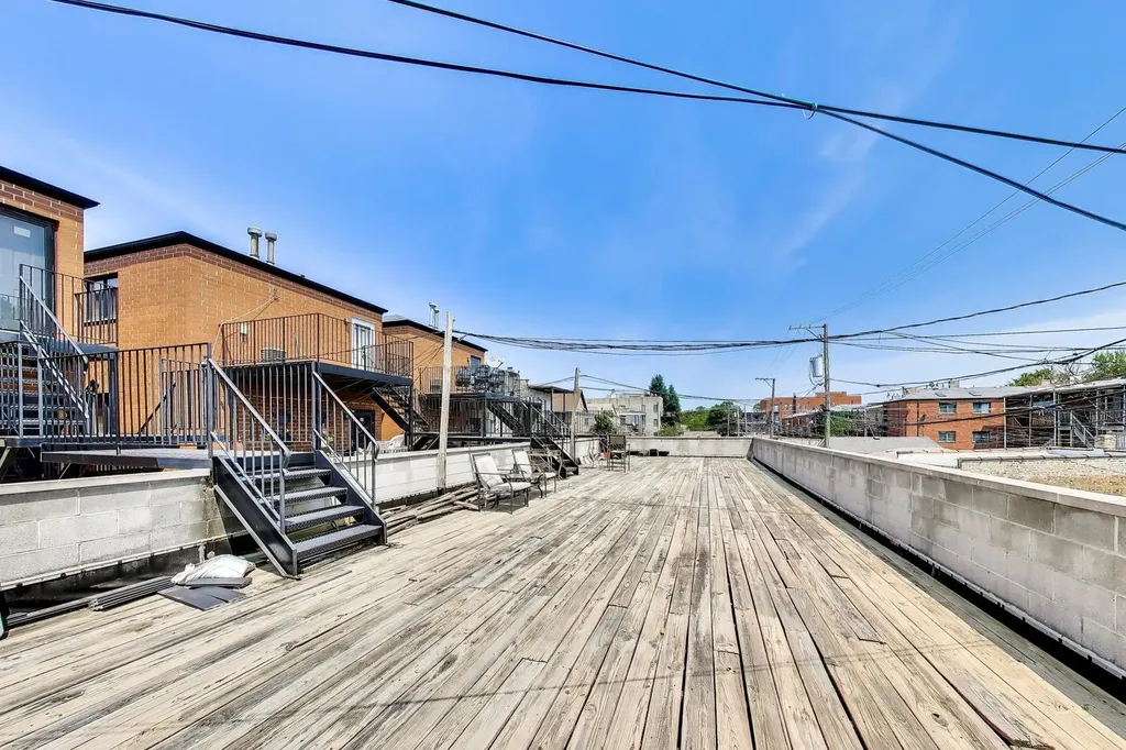 2455 West Arthington Street Chicago IL 60612