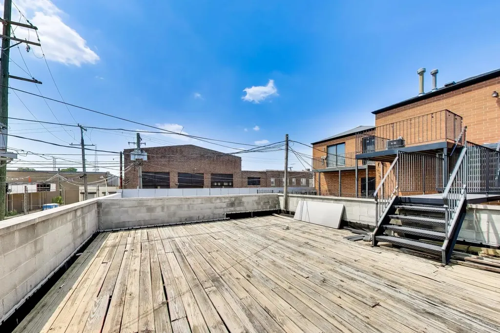 2455 West Arthington Street Chicago IL 60612