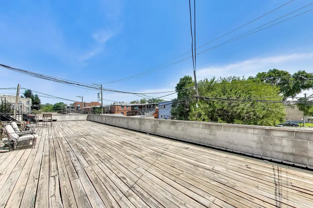2455 West Arthington Street Chicago IL 60612