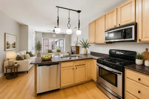 2455 West Arthington Street Chicago IL 60612